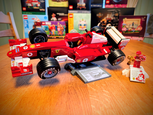 11375 Ferrari F2004 og Michael Schumacher